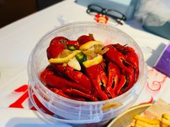 -肥肥虾庄·金牌油焖大虾(汉街SKP店)