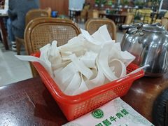 -朝伟清真铜瓢牛肉馆(三十年老·店)