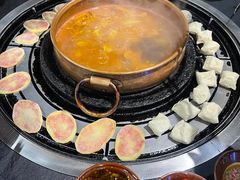 -阿山卓·野生菌火锅·纳西火塘烤肉