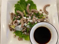 白灼八爪鱼-天桥饭店·特色海鲜(金山嘴渔村店)