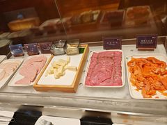 -上海西藏大厦万怡酒店Momo Cafe(徐汇店)