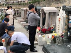 -黄家驹墓