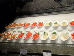 -雍容荟帝王蟹活龙虾展台自助(IFS黑金店)