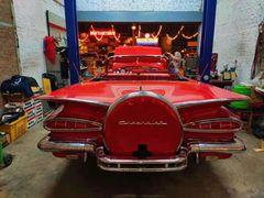 -席娜卡琳火车铁道夜市