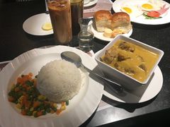 -荷里活餐厅