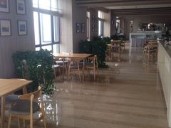 -西安大雁塔科技大学地铁站亚朵酒店