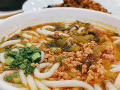 小锅米线-蝴蝶泉宾馆-中餐厅