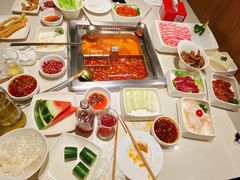 -海底捞火锅鲜切牛肉主题店(长寿路店)