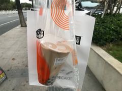 牛奶三兄弟-CoCo都可(湖滨银泰店B区店)