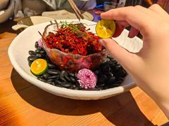 -临界音乐酒馆·小龙虾·江湖菜(华熙LIVE·鱼洞店)
