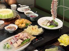 -得意咚瓜·顺德鱼生·冬瓜火锅(深圳首店)