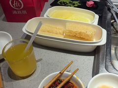 -海底捞火锅(新松江路生日主题店)