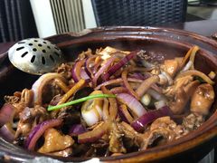 奇味鸡煲-胡须佬鸡煲四季火锅店(石厦西村直营店)