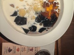 -RUXU入续糖水铺与包(卓悦中心店)