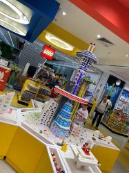 -乐高品牌旗舰店(人民广场店)