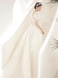 -不晚国际婚纱礼服
