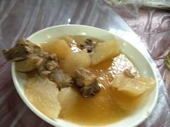 萝卜炖仔排-知鱼轩