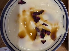 -云阿蛮云南生烫牛肉米线(奉贤路店)