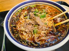 -云阿蛮云南生烫牛肉米线(奉贤路店)