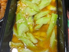 姥姥拍黄瓜-金陵暴走小龙虾·迷踪蟹(凯德MALL店)