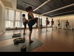 -一伽瑜伽·普拉提