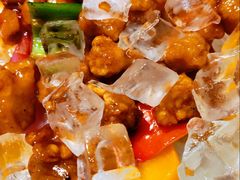 冰镇蜜桃猪颈肉-山泉公馆酒家(广州东站店)