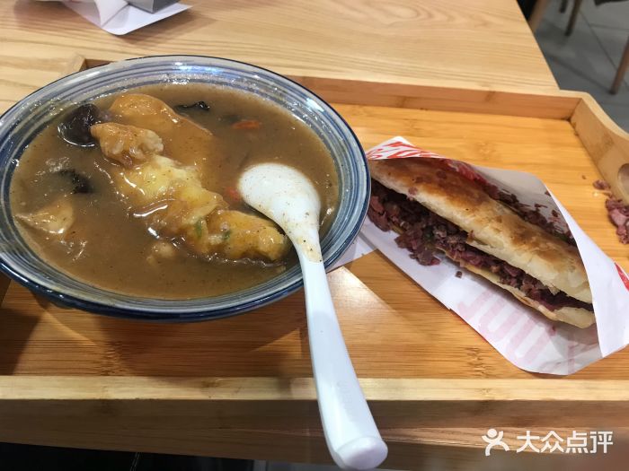 驴世家驴肉火烧·凉皮·胡辣汤(五道口店)图片