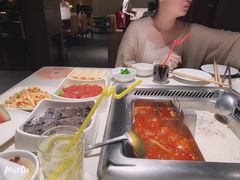 -海底捞火锅鲜切牛肉主题店(长寿路店)