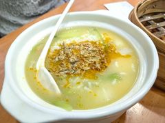 -莱莱小笼·乔艾