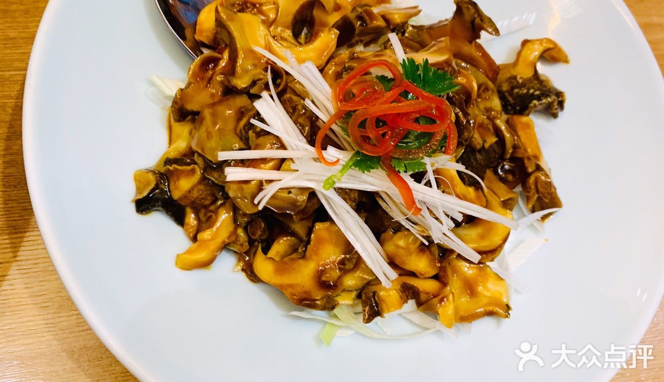 奥体中心的黄金位置 周末去的人不多