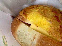 菠萝包-香港威特瑞茶餐厅(小白楼音乐厅店)