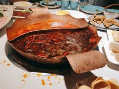-墨居上隐·院子里火锅(峨眉店)
