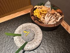 -三出山火锅(南京万象天地店)