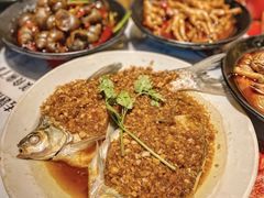 -老闵田螺馆·南昌特色小炒(梦时代店)