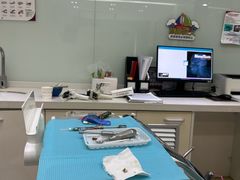 -雅悦齿科(顾村公园店)