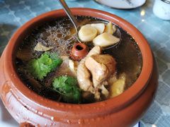 野生菌汽锅鸡-小厨子私房菜·云南美食店