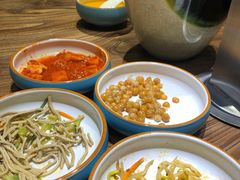 -明洞阿姨·韩式酱蟹烤肉·创意料理(三元桥店)