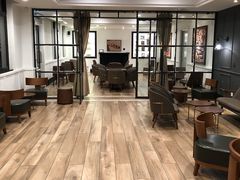 大堂-星巴克臻选(广州沙面店)