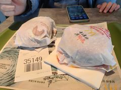 -麦当劳(展览路店)