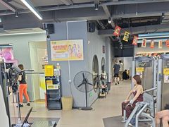 -超鹿运动(五四路恒力城店)