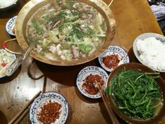 -杨三娘跷脚牛肉(羊子山西路店)
