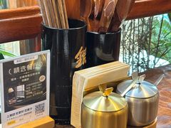 -银米·云南传统过桥米线(双廊黑金冠店)