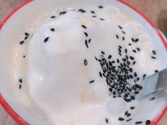 冰淇淋打蛋-堂屋糖水店(愚园店)