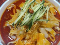 回民凉皮-乡村馕坑肉·烧烤·新疆菜·本地人更爱吃(阿勒泰首店)