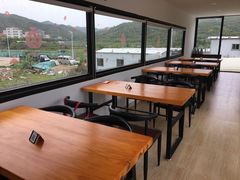 靠窗位-南蚝小贝海鲜特色餐厅(南澳岛店)