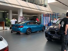 -上海宝信宝马4S店