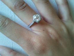 -威德钻石-克拉钻大本营(南京东路店)