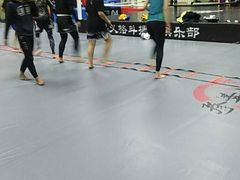 -拳义格斗搏击散打泰拳拳击俱乐部(裕华店)