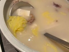 鸭架豆腐汤-金鸭季·北京烤鸭(深业上城店)