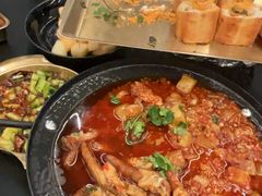 -何师烧烤Pro ·江湖川菜·小龙虾·精酿(太古里旗舰店)